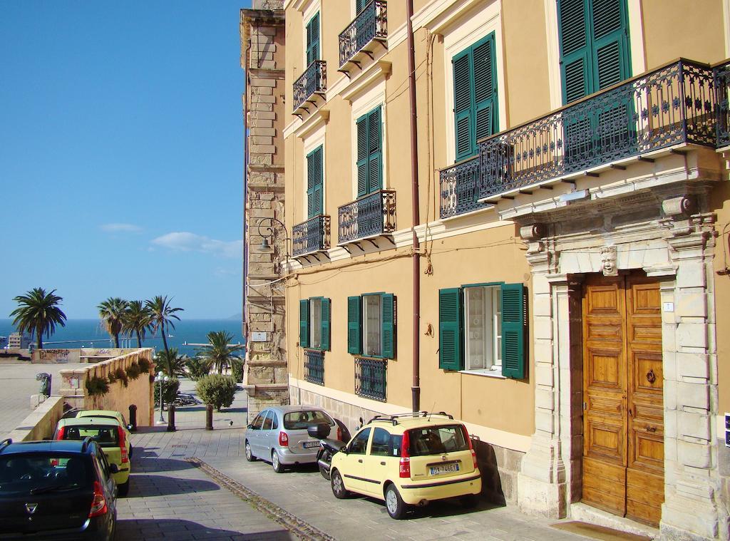 Residenze Palazzo Pes Appartement Cagliari Kamer foto