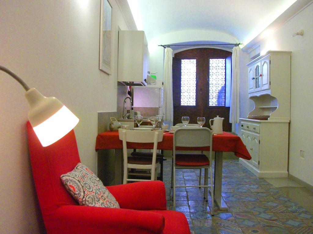 Residenze Palazzo Pes Appartement Cagliari Buitenkant foto